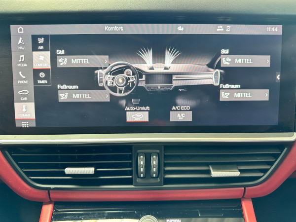 Buy Porsche Cayenne | 3.0 Plug-In| Automatik from Germany, price 59381 €| photo №19 | AutoUnis.de in Germany