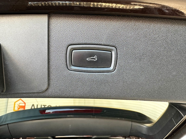 Buy Porsche Cayenne | 3.0 Plug-In| Automatik from Germany, price 59381 €| photo №24 | AutoUnis.de in Germany