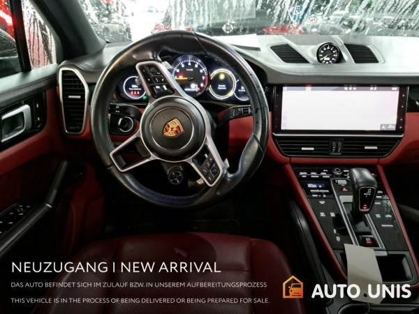 Buy Porsche Cayenne | 3.0 Plug-In| Automatik from Germany, price 59381 €| photo №5 | AutoUnis.de in Germany