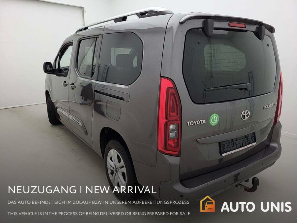 Buy Toyota PROACE CITY Verso 1.5 Diesel | 7 Sitzer from Germany, price 24871 €| photo №14 | AutoUnis.de in Germany