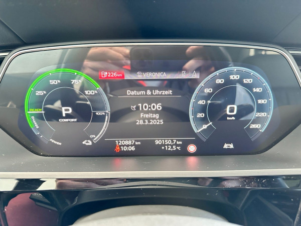 Audi e-tron QUATTRO 50 | Launch Edition Plus Pro Line gebraucht kaufen in Deutschland Preis 22491 € | foto №13 | AutoUnis.de auf Deutsch