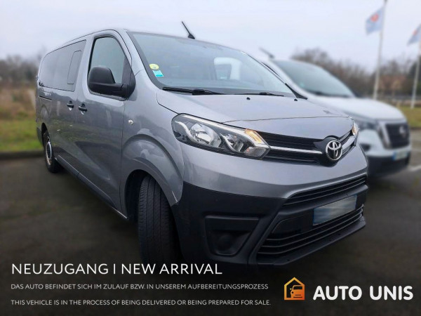 Toyota Proace (Verso) 1.5 Diesel | 9S gebraucht kaufen in Deutschland Preis 23681 € | foto №2 | AutoUnis.de auf Deutsch