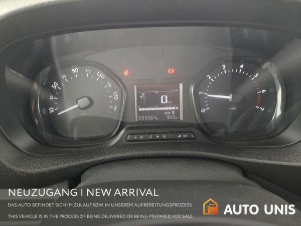 Toyota Proace (Verso) 1.5 Diesel | 9S gebraucht kaufen in Deutschland Preis 23681 € | foto №6 | AutoUnis.de auf Deutsch