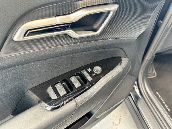 Kia Sportage Hybrid | Navi Cam LED | 1.Hand VAT gebraucht kaufen in Deutschland Preis 14400 € | foto №7 | AutoUnis.de auf Deutsch