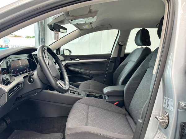 Volkswagen Golf VIII Variant Active TGI gebraucht kaufen in Deutschland Preis 16400 € | foto №9 | AutoUnis.de auf Deutsch