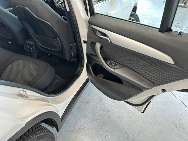 BMW X2 sDrive18i Benzin Aut | Navi Cam LED | 1.Hand gebraucht kaufen in Deutschland Preis 14900 € | foto №21 | AutoUnis.de auf Deutsch