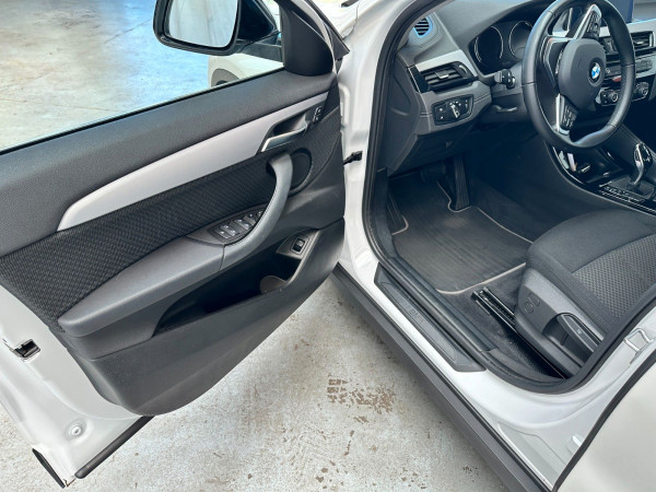 BMW X2 sDrive18i Benzin Aut | Navi Cam LED | 1.Hand gebraucht kaufen in Deutschland Preis 15400 € | foto №19 | AutoUnis.de auf Deutsch