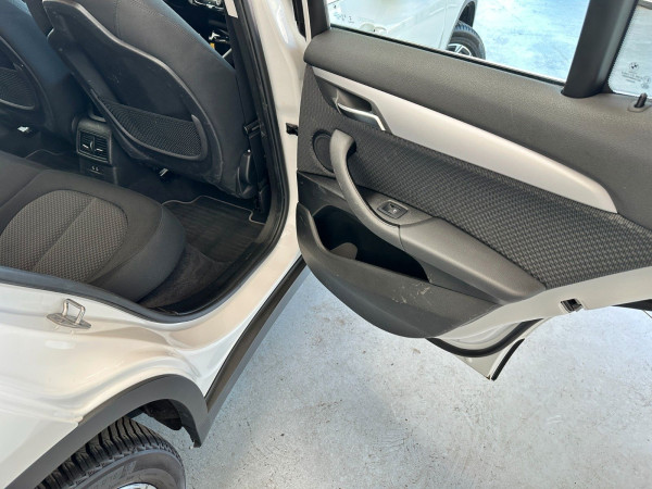 BMW X2 sDrive18i Benzin Aut | Navi Cam LED | 1.Hand gebraucht kaufen in Deutschland Preis 15400 € | foto №22 | AutoUnis.de auf Deutsch