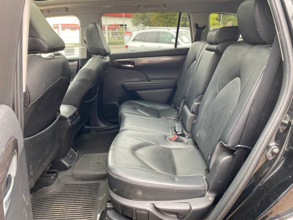 Toyota Highlander Hybrid E-CVT AWD-I gebraucht kaufen in Deutschland Preis 28900 € | foto №18 | AutoUnis.de auf Deutsch
