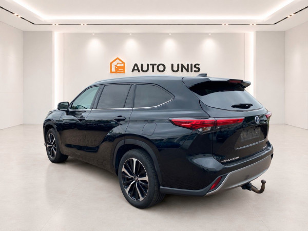 Toyota Highlander Hybrid E-CVT AWD-I gebraucht kaufen in Deutschland Preis 28900 € | foto №4 | AutoUnis.de auf Deutsch