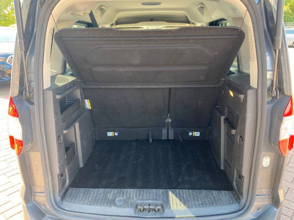 Ford Tourneo Courier Trend gebraucht kaufen in Deutschland Preis 9400 € | foto №17 | AutoUnis.de auf Deutsch