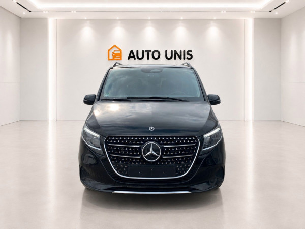 Mercedes-Benz V 250 d 4MATIC lang AVANTGARDE gebraucht kaufen in Deutschland Preis 59900 € | foto №2 | AutoUnis.de auf Deutsch