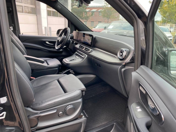 Mercedes-Benz V 250 d 4MATIC lang AVANTGARDE gebraucht kaufen in Deutschland Preis 59900 € | foto №19 | AutoUnis.de auf Deutsch
