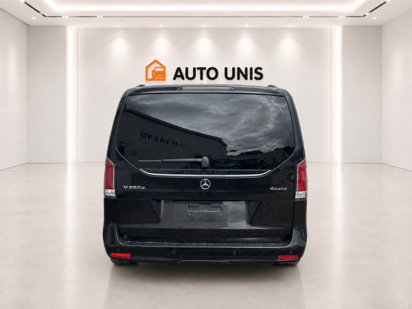 Mercedes-Benz V 250 d 4MATIC lang AVANTGARDE gebraucht kaufen in Deutschland Preis 59900 € | foto №5 | AutoUnis.de auf Deutsch